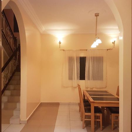 London Innn Gambia Brufut Exterior photo